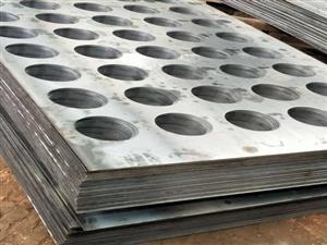 湖南襄陽的何經(jīng)理，您的除塵花板已發(fā)貨！設備圖片